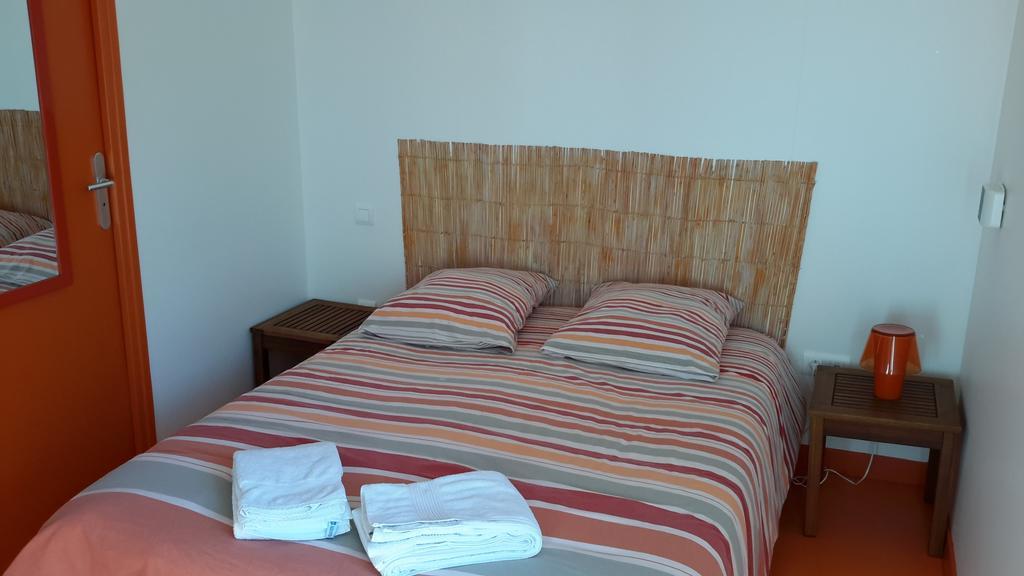 Auberge Du Doulon Lamothe-Montravel Room photo